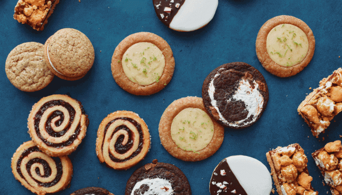 ba1225-holiday-cookie_GIF_V1_final.gif
