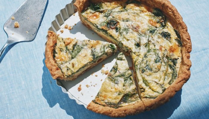 caramelized-onion-spinach-quiche_RECIPE_V1_090325_2575_VOG_final.jpg