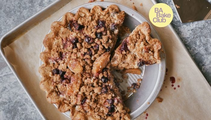 cardamom-blueberry-peach-crumble-pie_RECIPE_V5_072425_13014_VOG_Badge_final.jpg cardamom-blueberry-peach-crumble-pie_RECIPE_V5_072425_13014_VOG_Badge_final.jpg