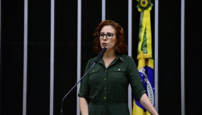 carla-zambelli.jpg carla-zambelli.jpg