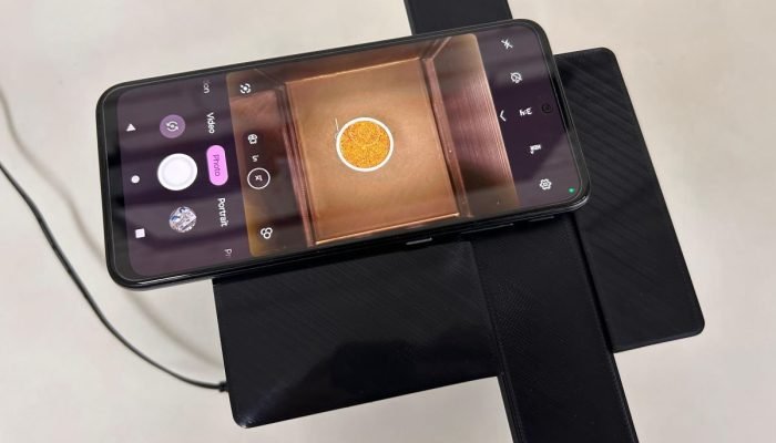 celular-fraude-cafe.jpg celular-fraude-cafe.jpg