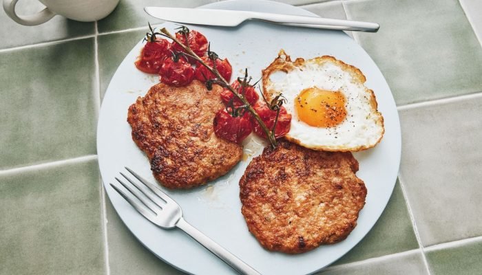 chicken-breakfast-sausage-patties_RECIPE_V2_051525_2939_VOG_final.jpg