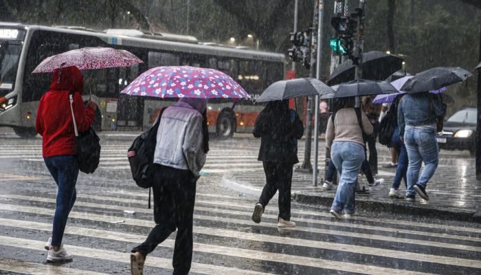chuva_sp_1_1.jpg chuva_sp_1_1.jpg