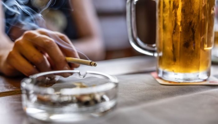 cigarro-alcool.jpg cigarro-alcool.jpg