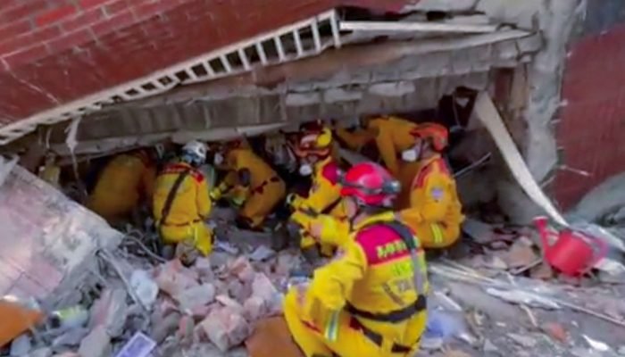 forte_terremoto_de_magnitude_74_atinge_filipinas.jpg forte_terremoto_de_magnitude_74_atinge_filipinas.jpg
