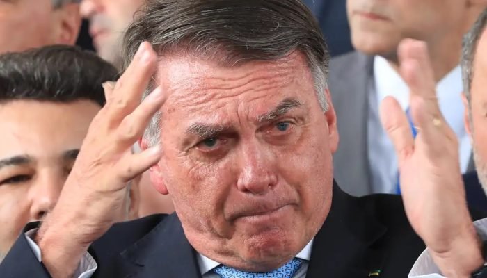 jair-bolsonaro-gesticula.jpg jair-bolsonaro-gesticula.jpg