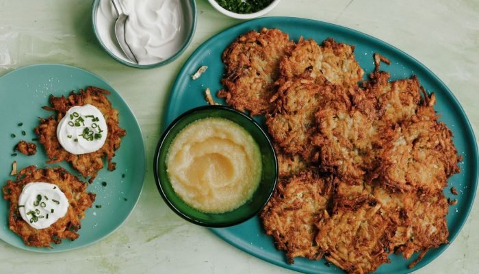 latkes_RECIPE_V3_103025_13584_VOG_final.jpg