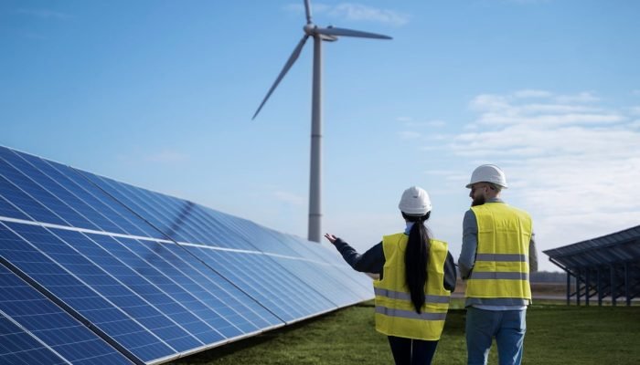 low-shot-engineers-discussing-about-solar-pannels-1-freepik.jpg low-shot-engineers-discussing-about-solar-pannels-1-freepik.jpg