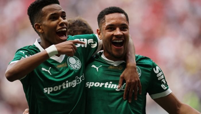 palmeiras-estevao-vitor-roque_f0dbf9.jpg