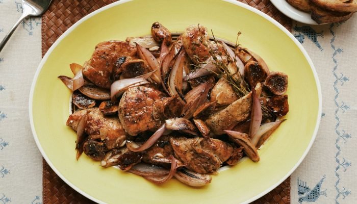 vinegar-chicken-figs_RECIPE_V2_061225_12556_VOG_final.jpg