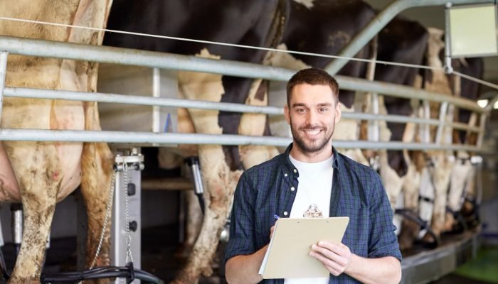 zootecnista-trabalhando.jpg zootecnista-trabalhando.jpg